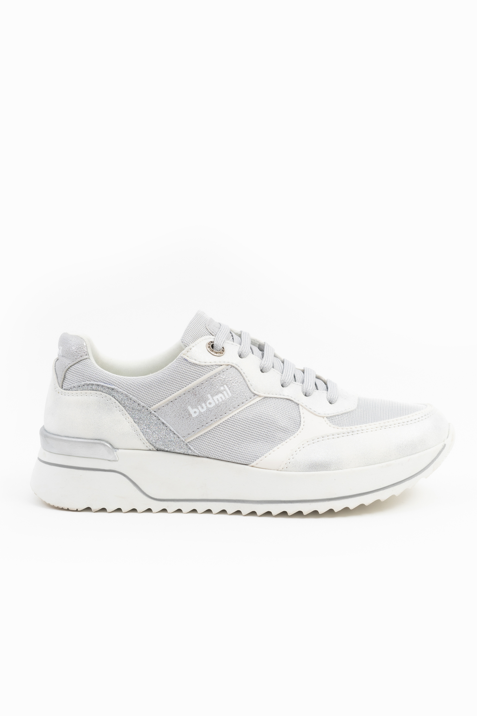 Sneaker metatitle